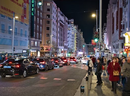 "High street shopping and retail space at AMB Selfie Street and Selfie Square